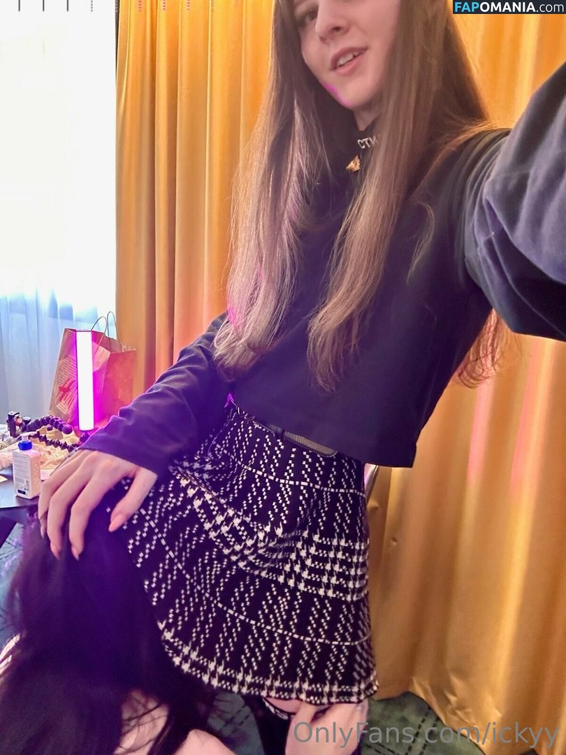 ickyy Nud OnlyFans  Fotografie scursă #23