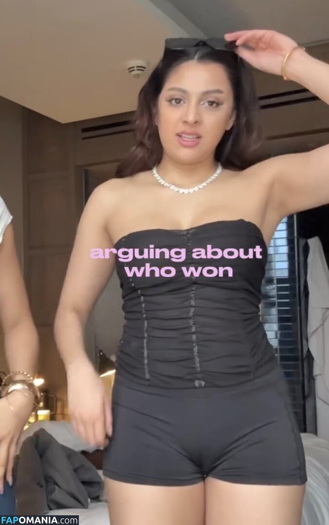 alycakes__ / iconicakes / sara deshmukh / saradeshmukhhh Nud OnlyFans  Fotografie scursă #23