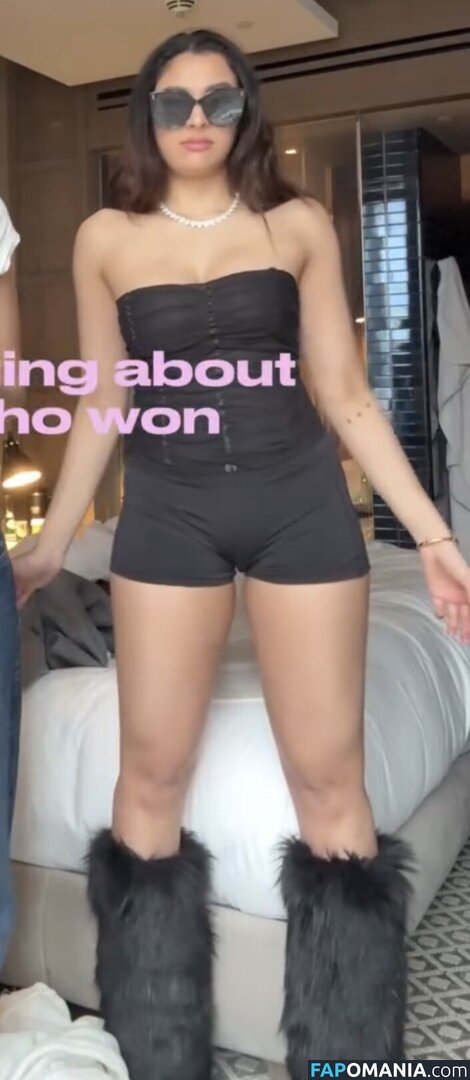 alycakes__ / iconicakes / sara deshmukh / saradeshmukhhh Nud OnlyFans  Fotografie scursă #24