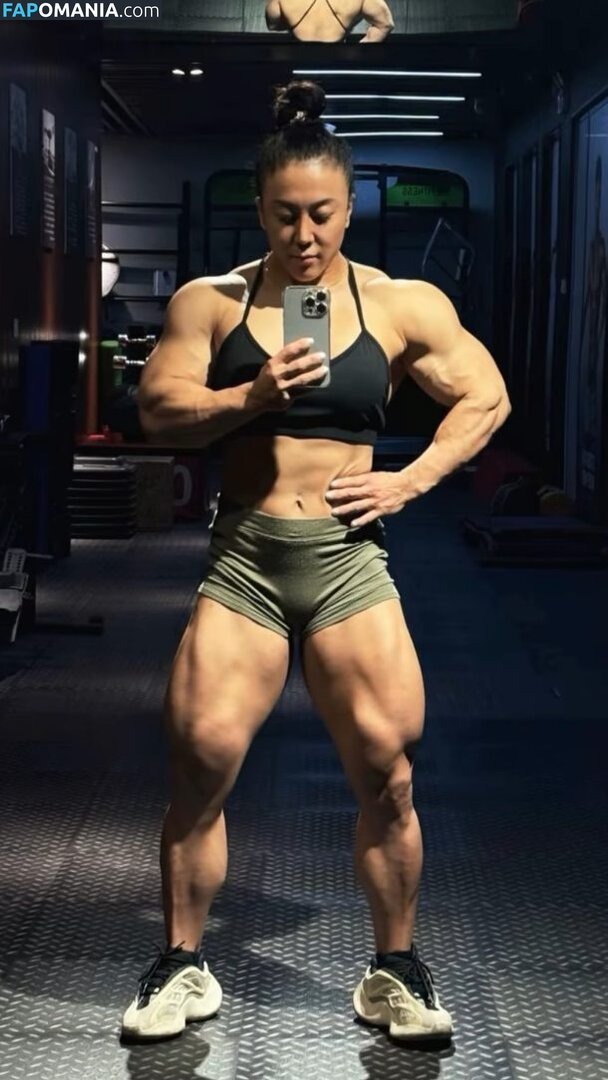 ifbbproyanhong Nud OnlyFans  Fotografie scursă #3