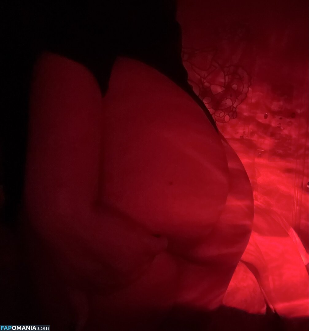 B4BYXDOLL / IHrtDazai / ihraizaa Nud OnlyFans  Fotografie scursă #22