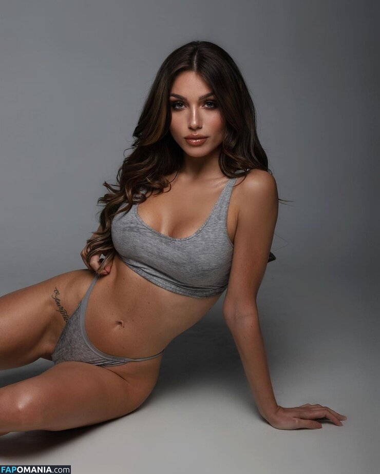 Ilaria Gallozzi / https: / ilariagallozzi Nud OnlyFans  Fotografie scursă #17