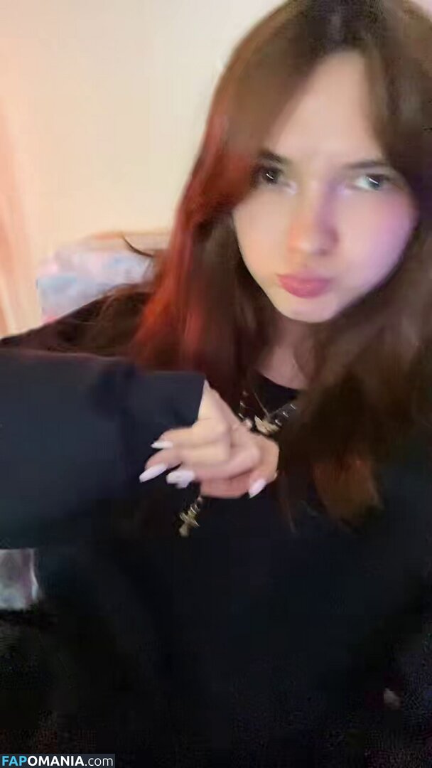 ilovebutterflieslolz123 Nud OnlyFans  Fotografie scursă #1