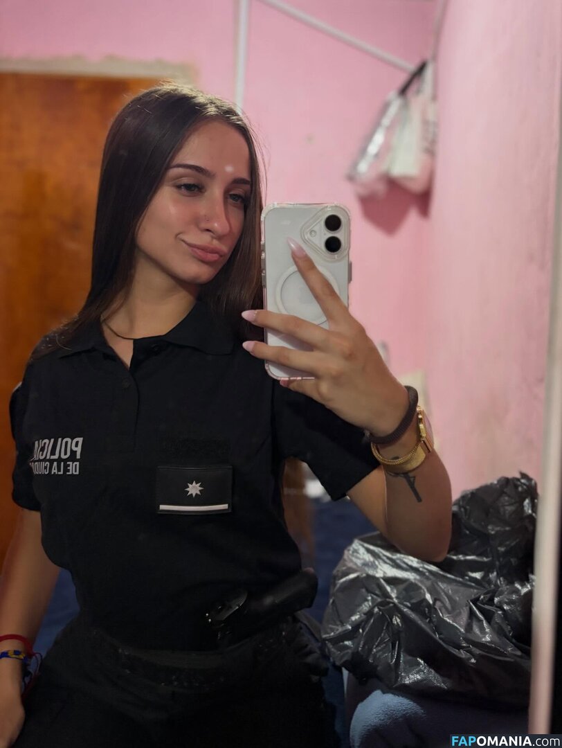 In And Out Uniform Nud OnlyFans  Fotografie scursă #58