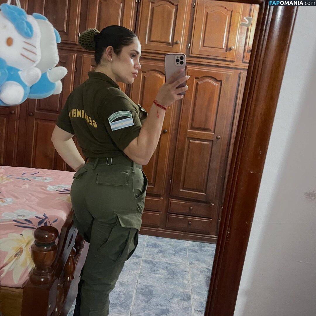 In And Out Uniform Nud OnlyFans  Fotografie scursă #85