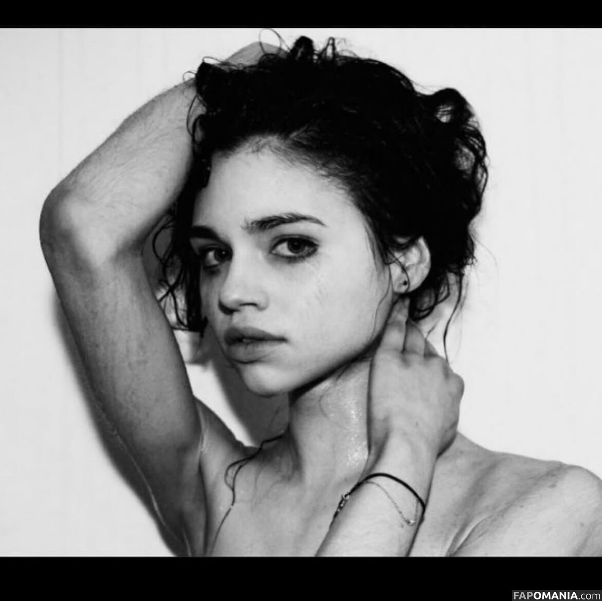 India Eisley / https: / indiaeisley Nud OnlyFans  Fotografie scursă #1