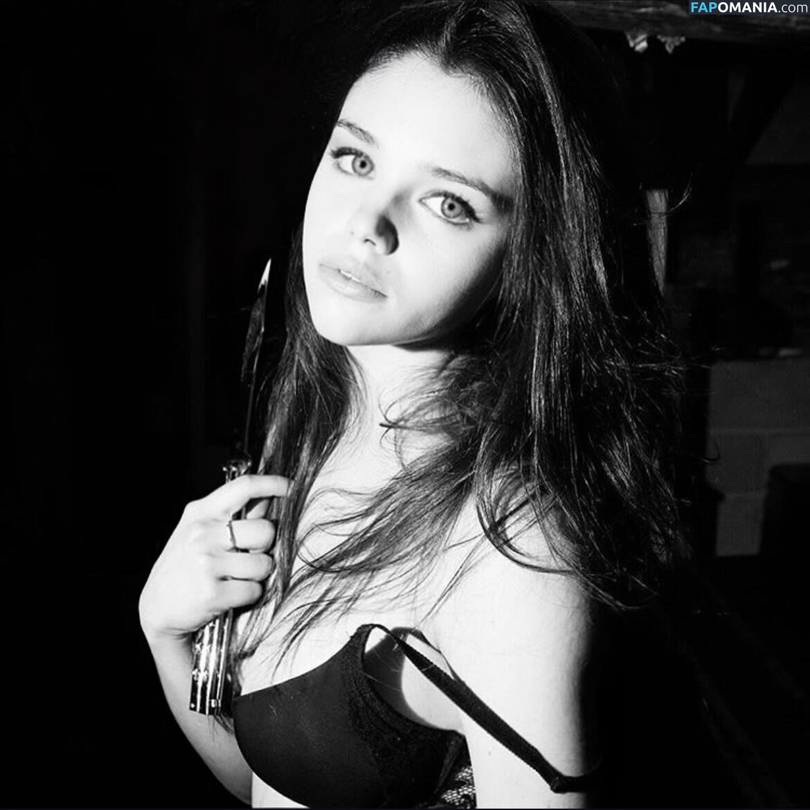 India Eisley / https: / indiaeisley Nud OnlyFans  Fotografie scursă #2