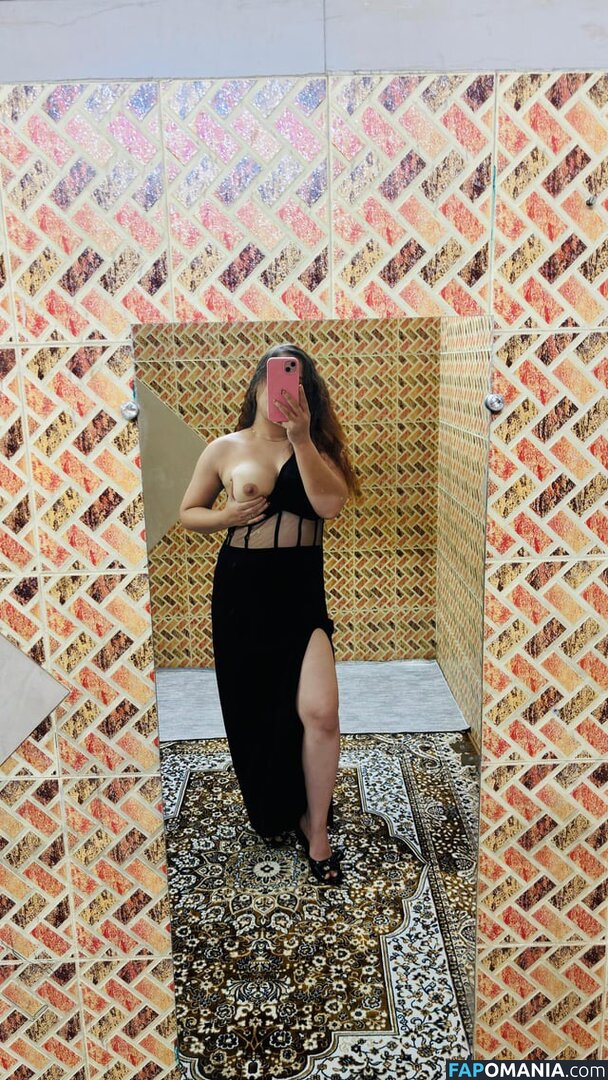 Indian Naughty Stuff / https: / justnaughtystuf / urvashi_apsaraa Nud OnlyFans  Fotografie scursă #2