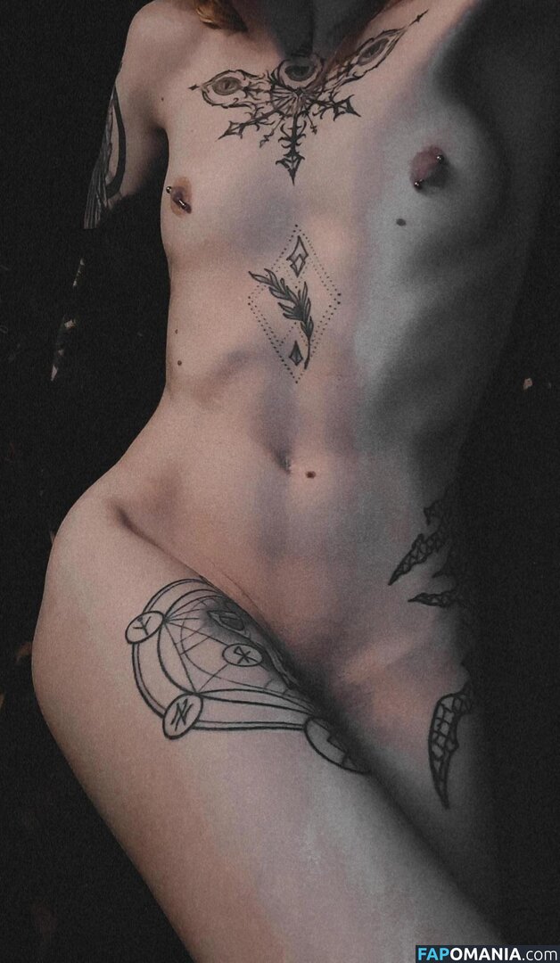 iomantie Nud OnlyFans  Fotografie scursă #1