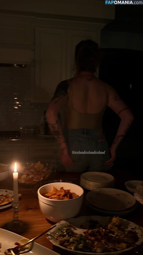 Ireland Baldwin / chloebaldwin... / irelandbasingerbaldwin / irelandirelandireland Nud OnlyFans  Fotografie scursă #239
