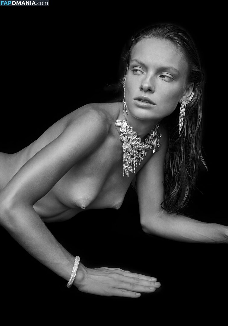 Irina Kovaleva / IrinaKovalev / https: / kovallevvva Nud OnlyFans  Fotografie scursă #5