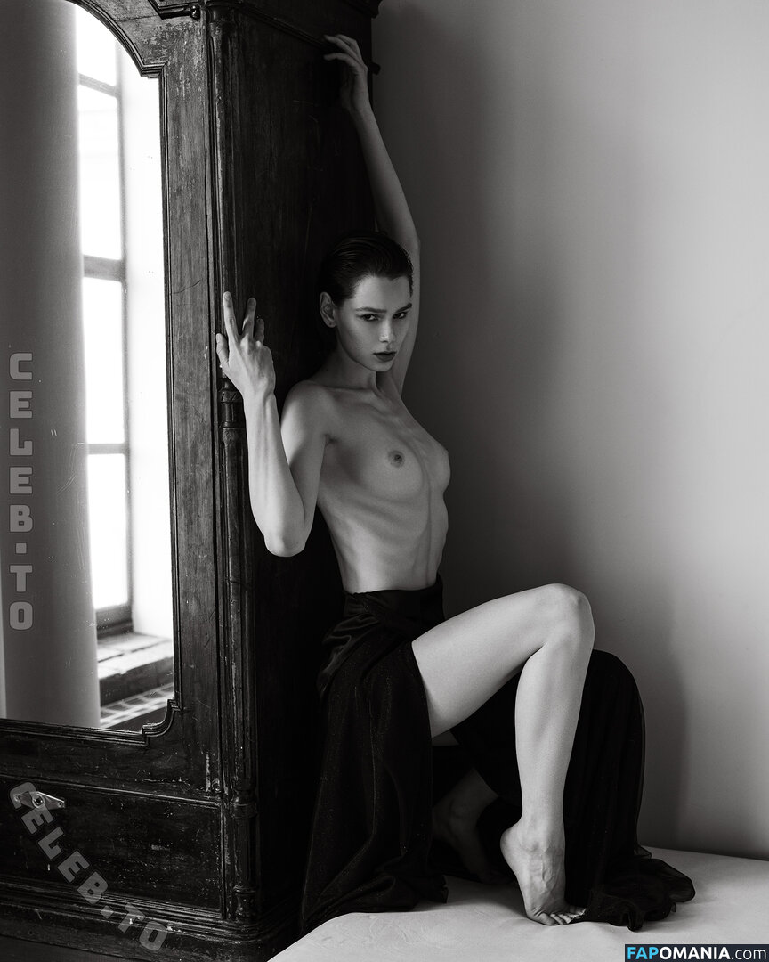 AmberQ / Irina Telicheva / Tasha / https: / irina_tlch Nud OnlyFans  Fotografie scursă #317