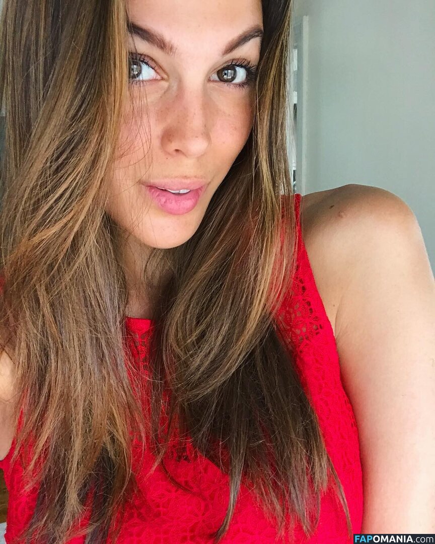 Iris Mittenaere / irismittenaere / summerxiris Nud OnlyFans  Fotografie scursă #3