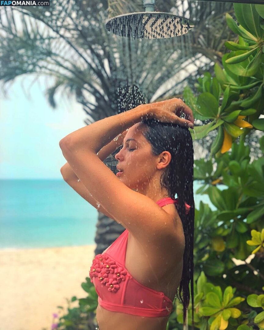 Iris Mittenaere / irismittenaere / summerxiris Nud OnlyFans  Fotografie scursă #25