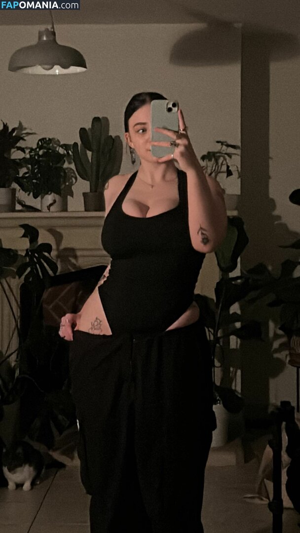 Isabella Dorta / isabelladortapoetry444 Nud OnlyFans  Fotografie scursă #135