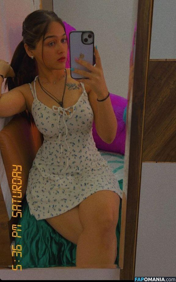 Isha Modi / ironic_ishh / notyourninnybabe Nud OnlyFans  Fotografie scursă #11