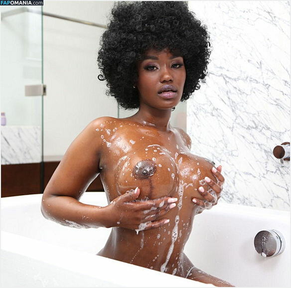 Isimbi / Isimbi Yvonne / iamisimbiyvonne_00 Nud OnlyFans  Fotografie scursă #81