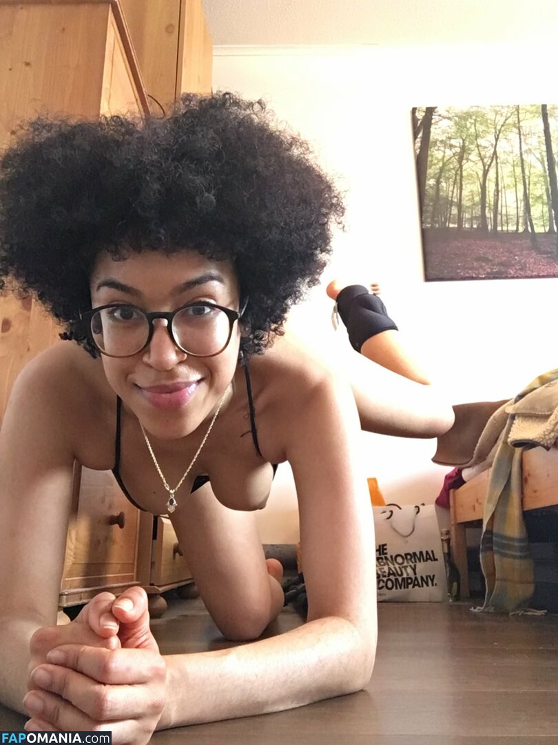 Jade Ogugua Nud OnlyFans  Fotografie scursă #6