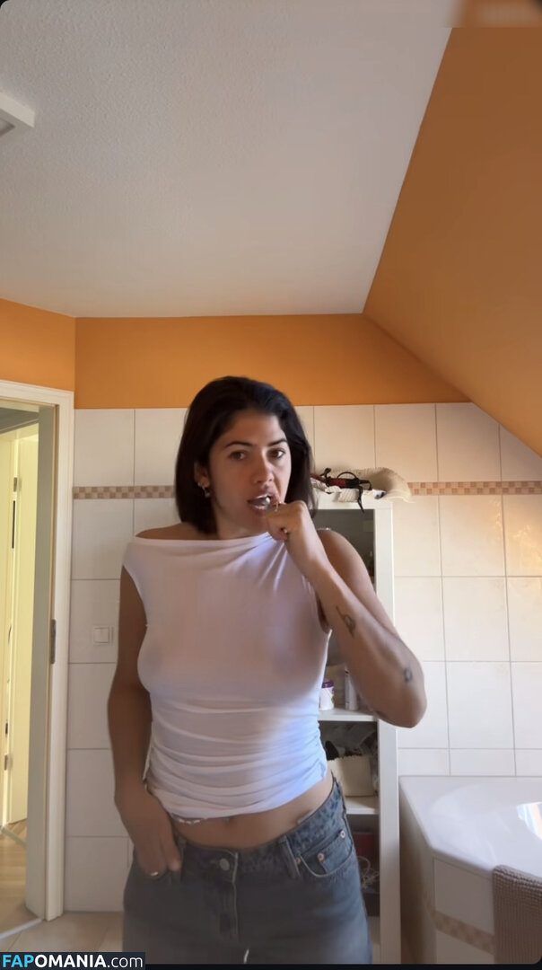 Jeannie-Naomi Wagner / jeanniejuice / prinzessinjeanniefee Nud OnlyFans  Fotografie scursă #70