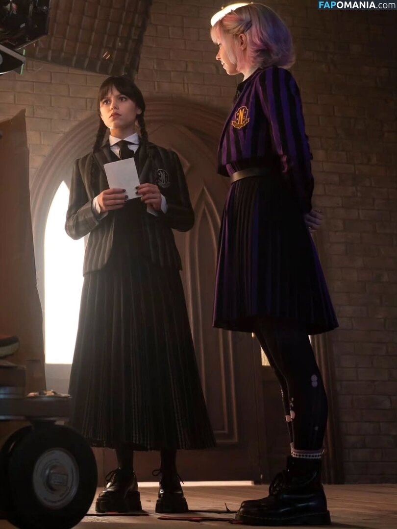 Jenna Ortega / Page / jennaortega Nud OnlyFans  Fotografie scursă #1627