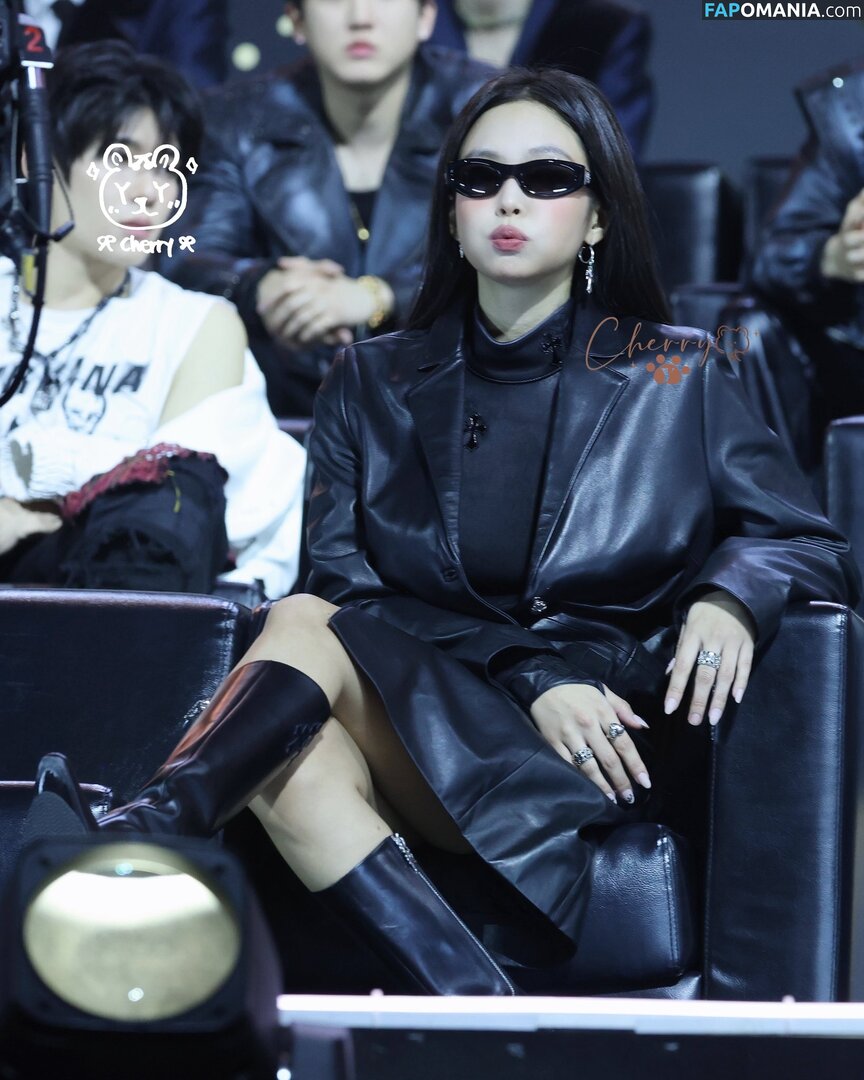 Blackpink / Jennie | BLΛƆKPIИK / jennierubyjane / sheflieshigh Nud OnlyFans  Fotografie scursă #480