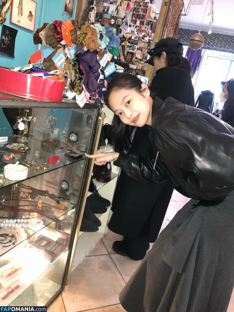 Blackpink / Jennie | BLΛƆKPIИK / jennierubyjane / sheflieshigh Nud OnlyFans  Fotografie scursă #518