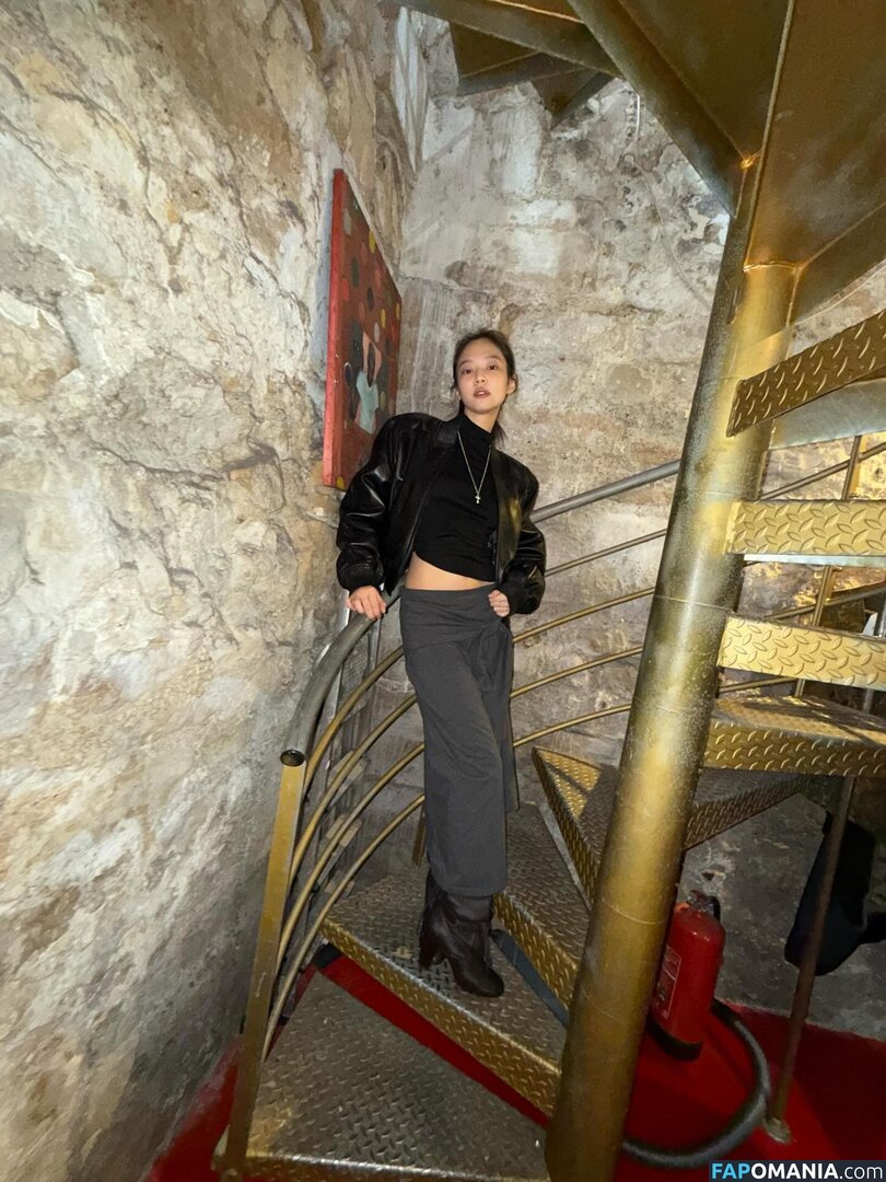 Blackpink / Jennie | BLΛƆKPIИK / jennierubyjane / sheflieshigh Nud OnlyFans  Fotografie scursă #523