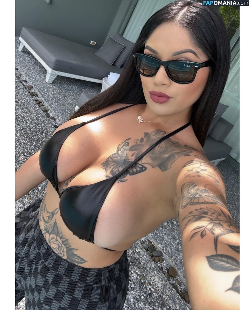 Jessica Elliott / Jessica Estrada / https: / jesslilyelliott / pinky_von_tease / pinkyvont Nud OnlyFans  Fotografie scursă #3