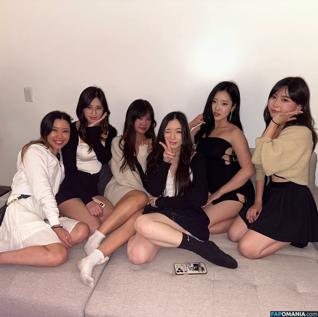 AGirlAndAGame / Jessica / h.yojeong / jessicahkim / jessicanigri Nud OnlyFans  Fotografie scursă #7