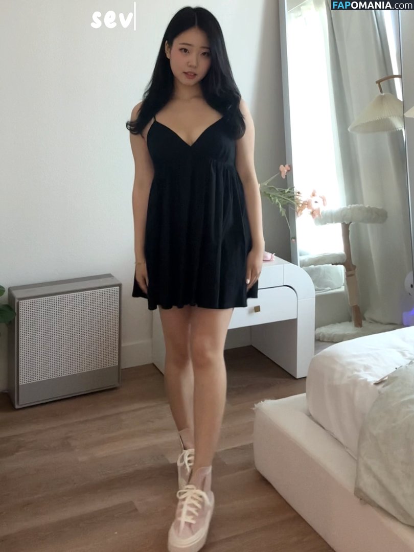 AGirlAndAGame / Jessica / h.yojeong / jessicahkim / jessicanigri Nud OnlyFans  Fotografie scursă #116