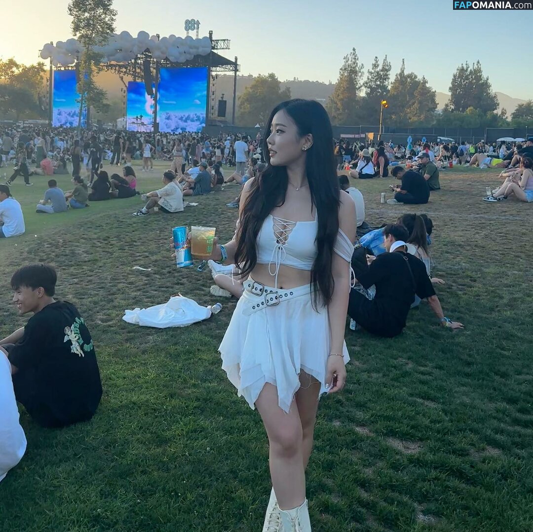 AGirlAndAGame / Jessica / h.yojeong / jessicahkim / jessicanigri Nud OnlyFans  Fotografie scursă #191