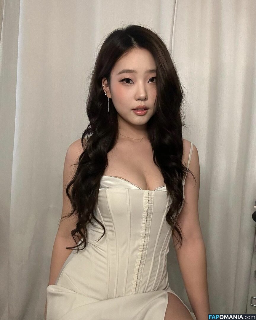 AGirlAndAGame / Jessica / h.yojeong / jessicahkim / jessicanigri Nud OnlyFans  Fotografie scursă #305