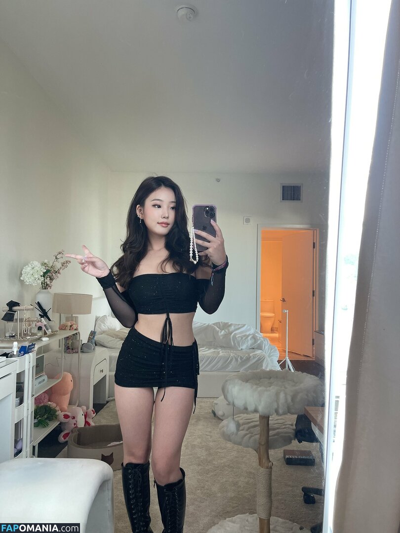 AGirlAndAGame / Jessica / h.yojeong / jessicahkim / jessicanigri Nud OnlyFans  Fotografie scursă #879