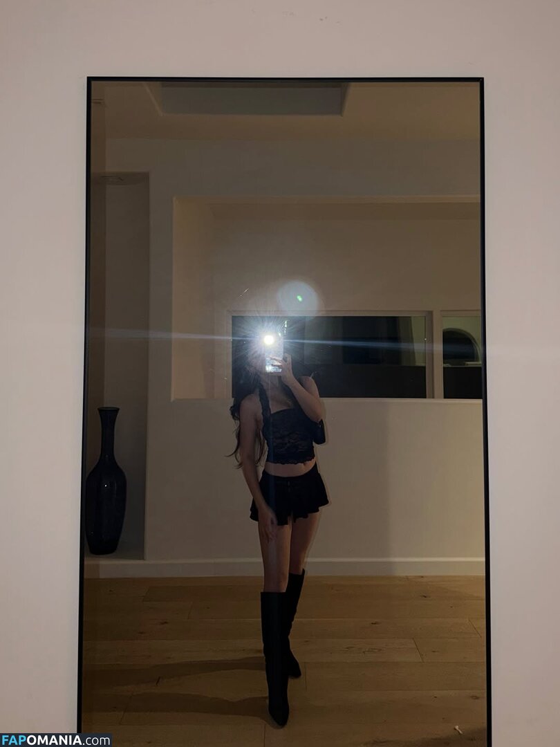 AGirlAndAGame / Jessica / jessicahkim / jessicanigri / kaburbank Nud OnlyFans  Fotografie scursă #960