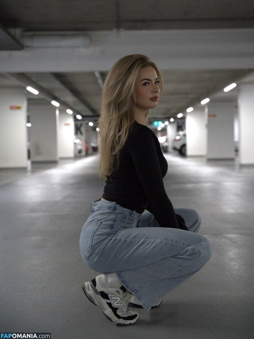 Jill van Hoof / jillgt_jillvanhoof / jillvanhoofx / jillvanhoofxx / jillx / 𝐽𝑖𝑙𝑙 𝑣𝑎𝑛 𝐻𝑜𝑜𝑓 Nud OnlyFans  Fotografie scursă #15