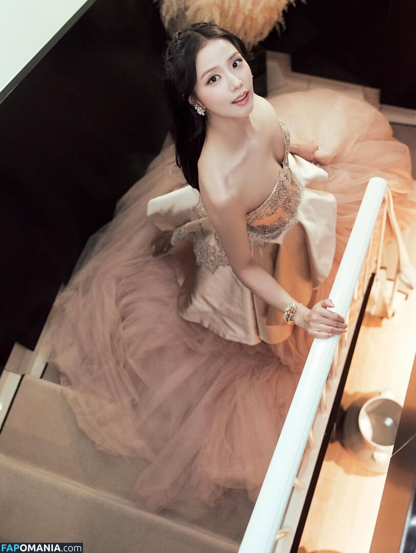 BLACKPINK / Jisoo / qenshizu / sooyaaa__ Nud OnlyFans  Fotografie scursă #613