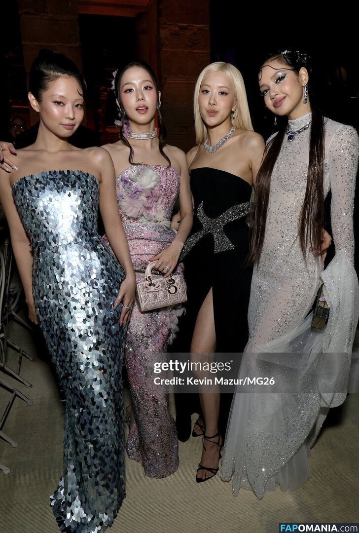 BLACKPINK / Jisoo / qenshizu / sooyaaa__ Nud OnlyFans  Fotografie scursă #637
