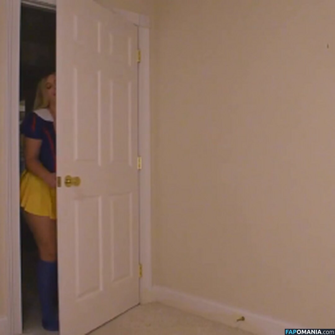 Jocelyn Baker / Jocybaker / jocelynellenbaker / jocibaker / naughtymilfjoci Nud OnlyFans  Fotografie scursă #41