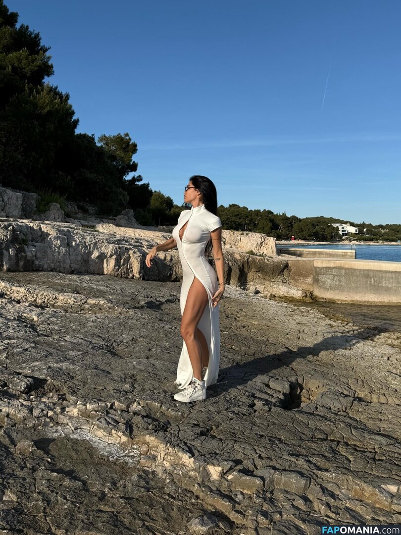 Jovana Djordjevic / callmelolita Nud OnlyFans  Fotografie scursă #9
