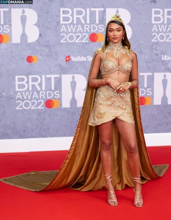 Joy Crookes / https: / joycrookes Nud OnlyFans  Fotografie scursă #37