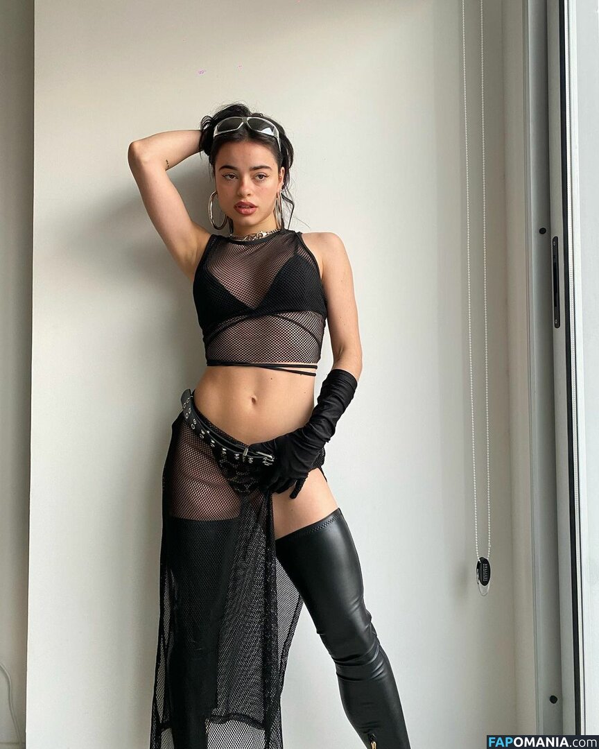 Juli Savioli / julisavioli Nud OnlyFans  Fotografie scursă #39