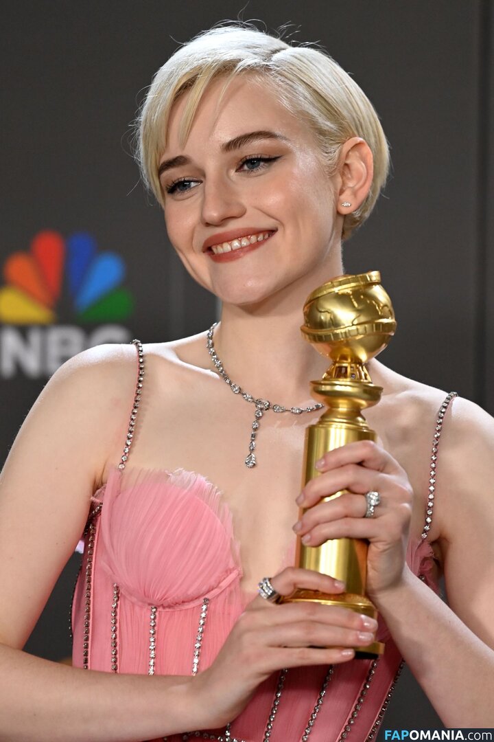 Julia Garner / juliagarnerofficial / ztyg_29 Nud OnlyFans  Fotografie scursă #13