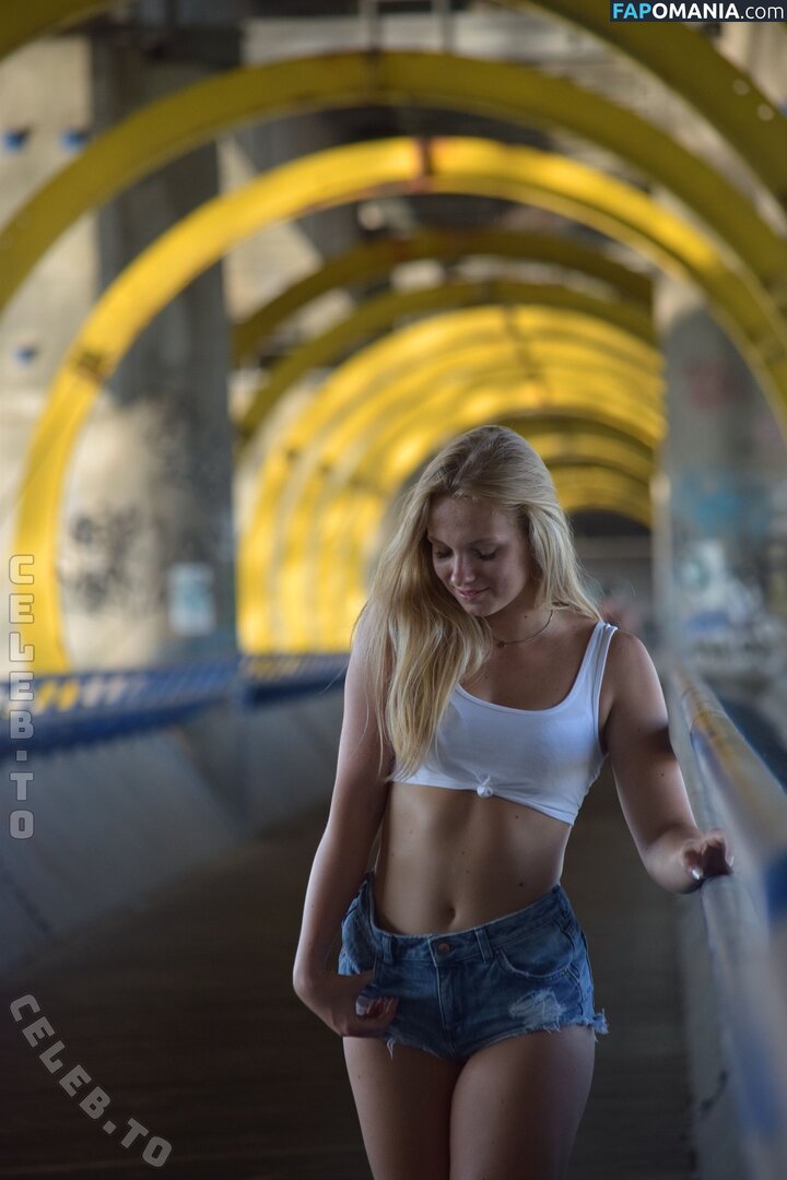 Julia Haas / julia__haas Nud OnlyFans  Fotografie scursă #5