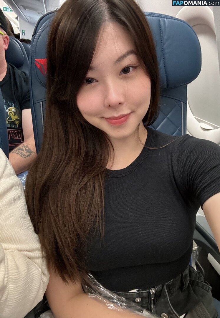 Júlia Nakamura / Mayumi / jumayumin1 Nud OnlyFans  Fotografie scursă #4
