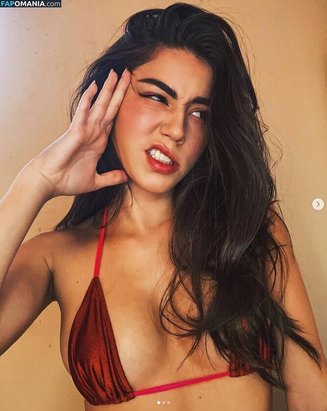 Juliane Carvalho / julianecarvalh0 / julianecarvalho Nud OnlyFans  Fotografie scursă #3