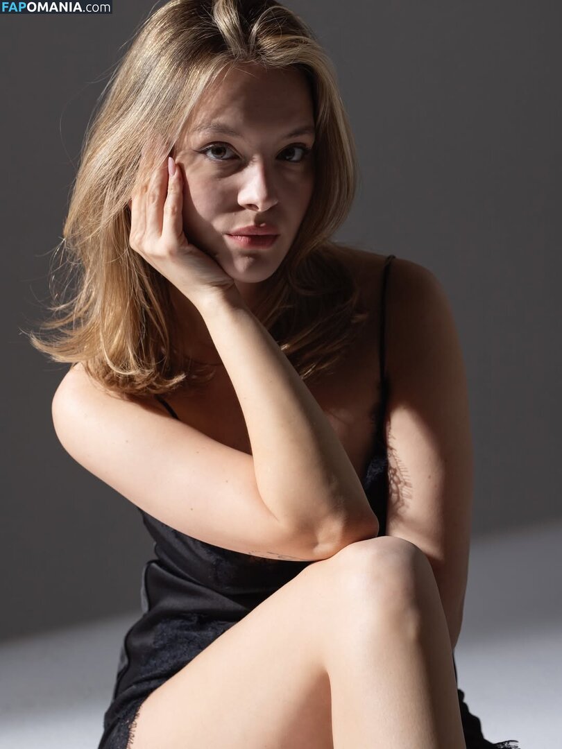 Justyna Grzybowska / justyna.grzybowskaa Nud OnlyFans  Fotografie scursă #2