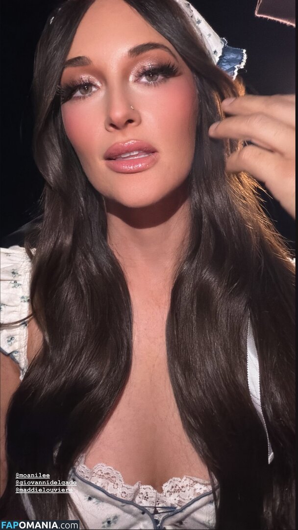 Kacey Musgraves / spaceykacey Nud OnlyFans  Fotografie scursă #4