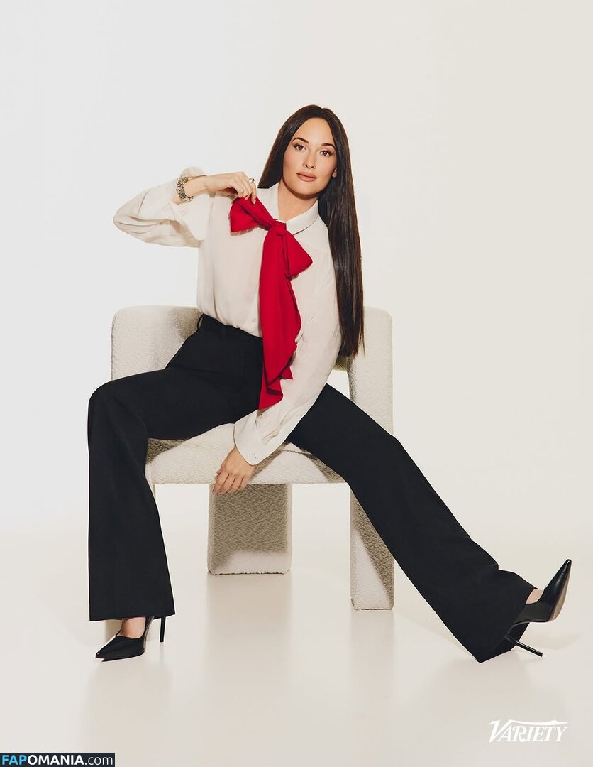 Kacey Musgraves / heavenlyyhazel / spaceykacey Nud OnlyFans  Fotografie scursă #9