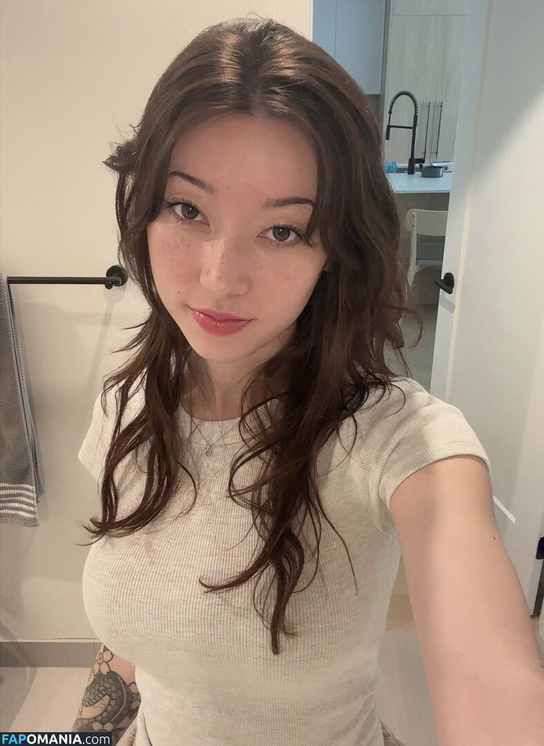 kaerisake Nud OnlyFans  Fotografie scursă #3