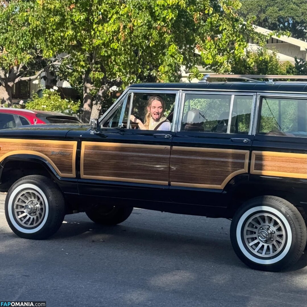 Kaitlyn Dever / KaitlynDever Nud OnlyFans  Fotografie scursă #210